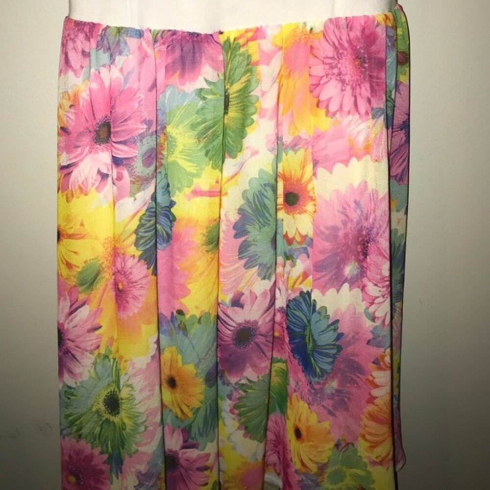 Cute Spring Dress - Picture 3 of 3